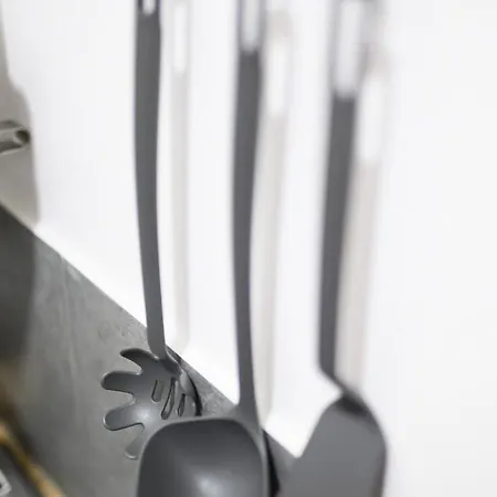 Magnolia アパート パトラ